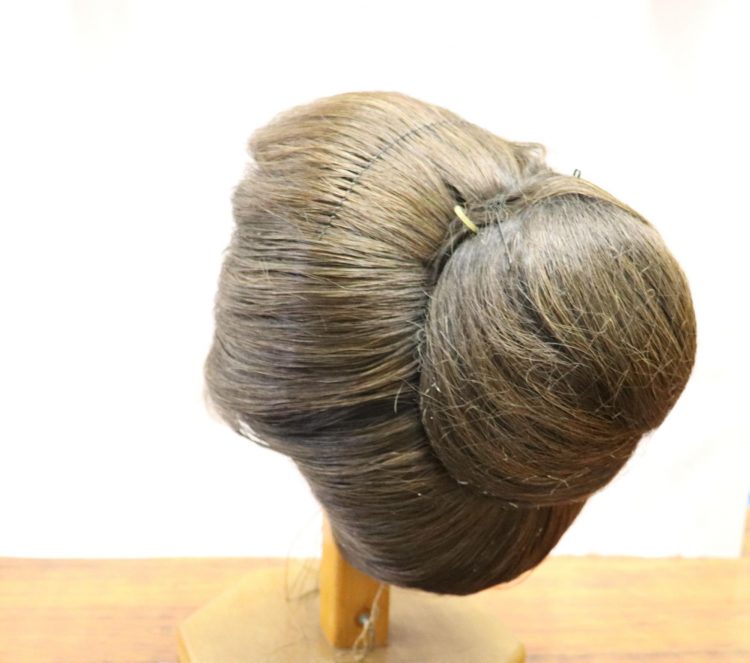 三つ編みに夜会巻きも 明治時代に流行したヘアスタイルとは メイジノオト