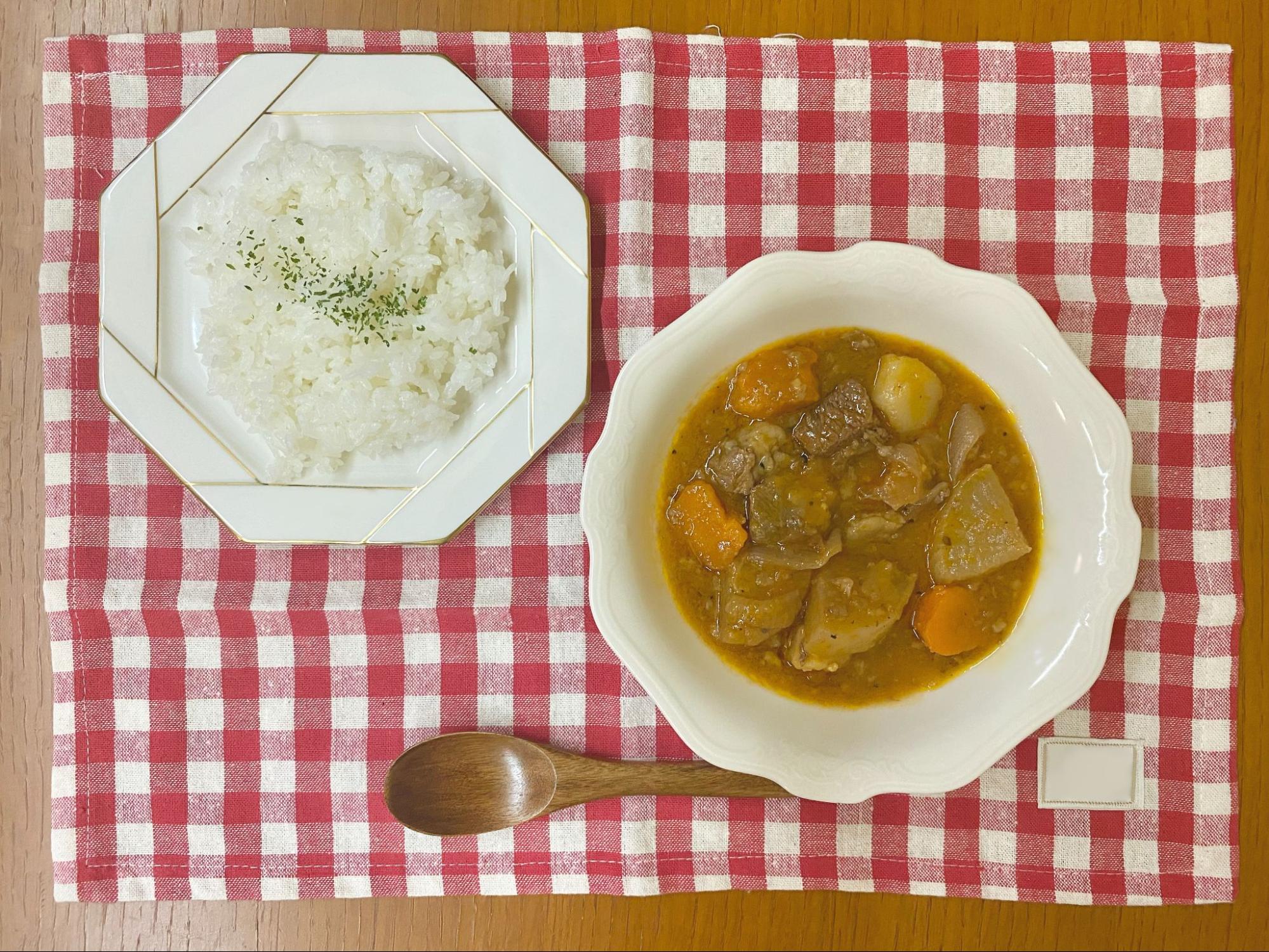 明治時代のグルメ小説「食道楽」のレシピで 「シチュウ」をつくってみました！