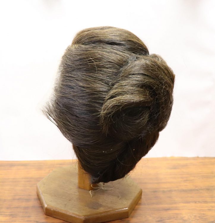三つ編みに夜会巻きも 明治時代に流行したヘアスタイルとは メイジノオト