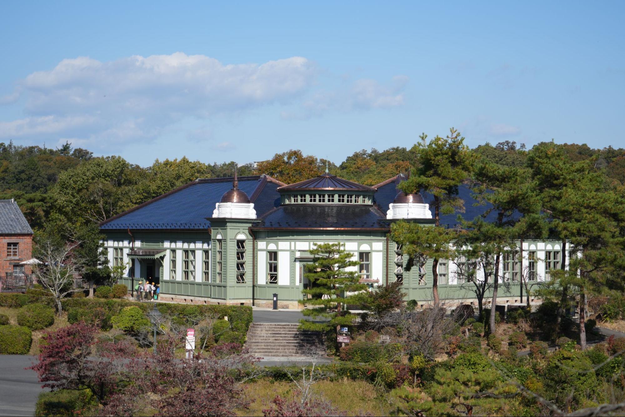 現存する最大の木造郵便局舎「宇治山田郵便局舎」がリニューアル公開！｜メイジノオト