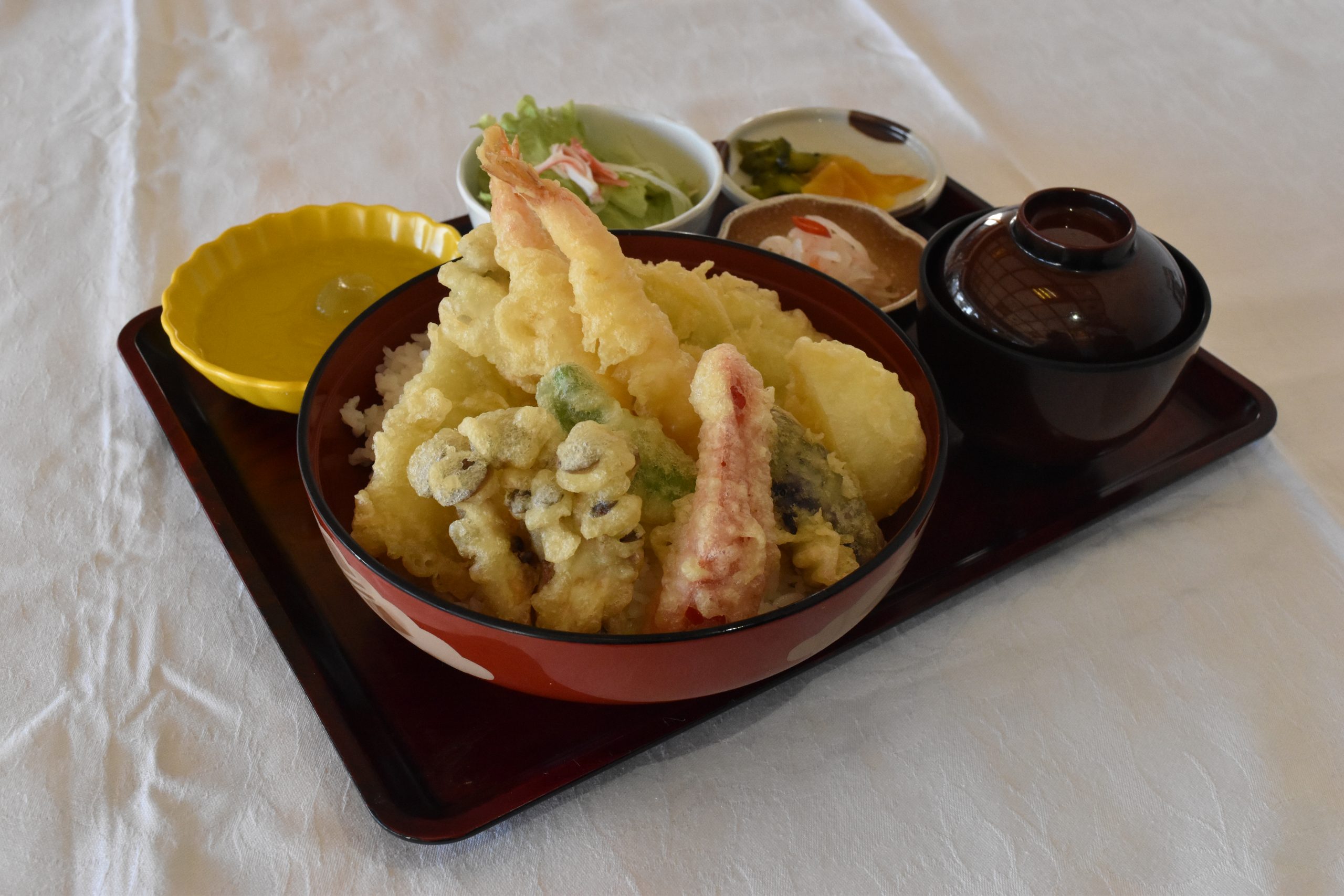 穴子天丼 / 1,650円